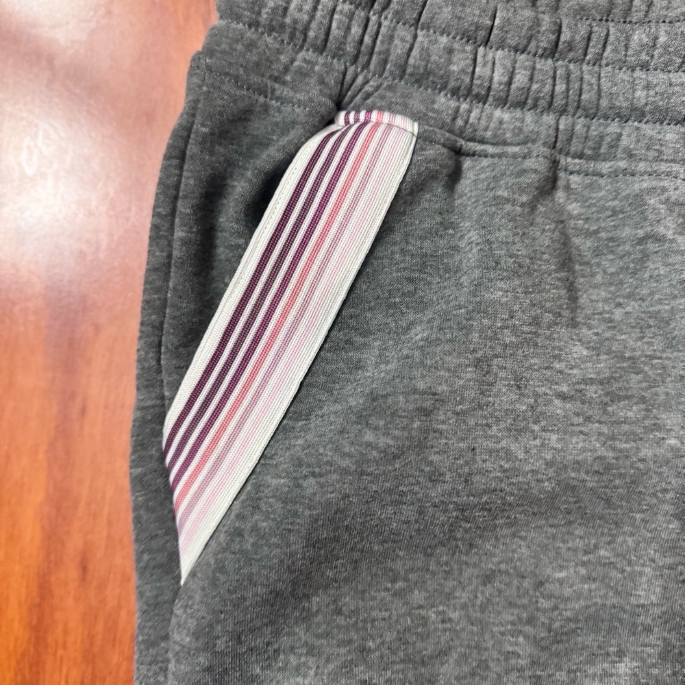 Brooklyn Cloth Gray Women’s Joggers Sweatpants with Pink Accent Pockets - Picture 5 of 7